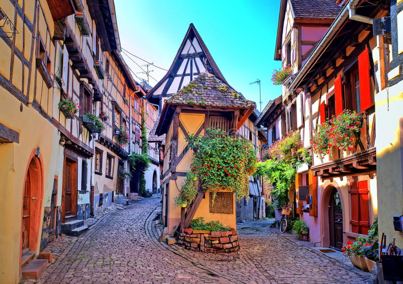 EGUISHEIM ALSACIA CRUCEROS RHIN ESTRASBURGO EXCURSIONES ESTRASBURGO CRUCEROS ESTRASBURGO CRUCERO RHIN STRASBOURG CRUISES RHIN CRUISES FRANCIA CRUCEROS RIN CRUCEROS FLUVIALES RHIN CRUCEROS CENTROEUROPA ESTRASBURGO CRUCEROS RHIN VACACIONES ALEMANIA RHINE CRUISES #Estrasburgo #Strasbourg #RhineCruises #Rhin #Rhine #CrucerosFluviales #RiverCruise #FranceCruises #Cruceros #PetiteFrance #CatedralNotreDame #Strasburg